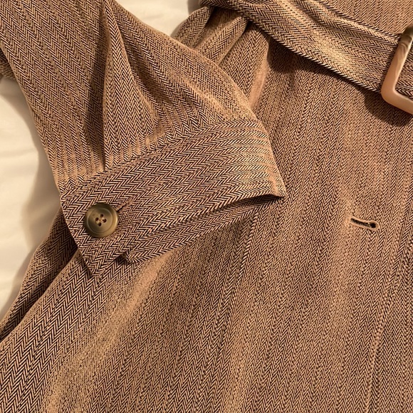 Brown blazer jacket and cream top - Picture 5 of 10